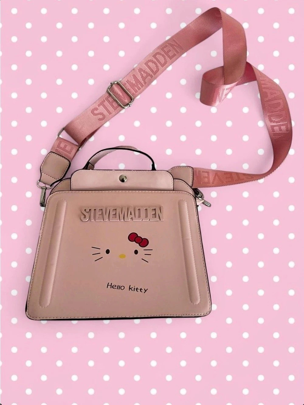 Sanrio Hello Kitty Pink Crossbody Bag